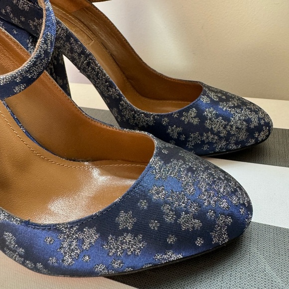 Aquazzura Sweet Thing Stardust-Print Heels - Picture 7 of 9